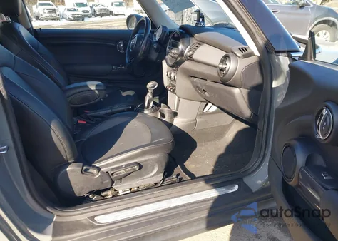 2016 Mini Hardtop Cooper z USA, uszkodzony, nr VIN WMWXP5C55G2D15664